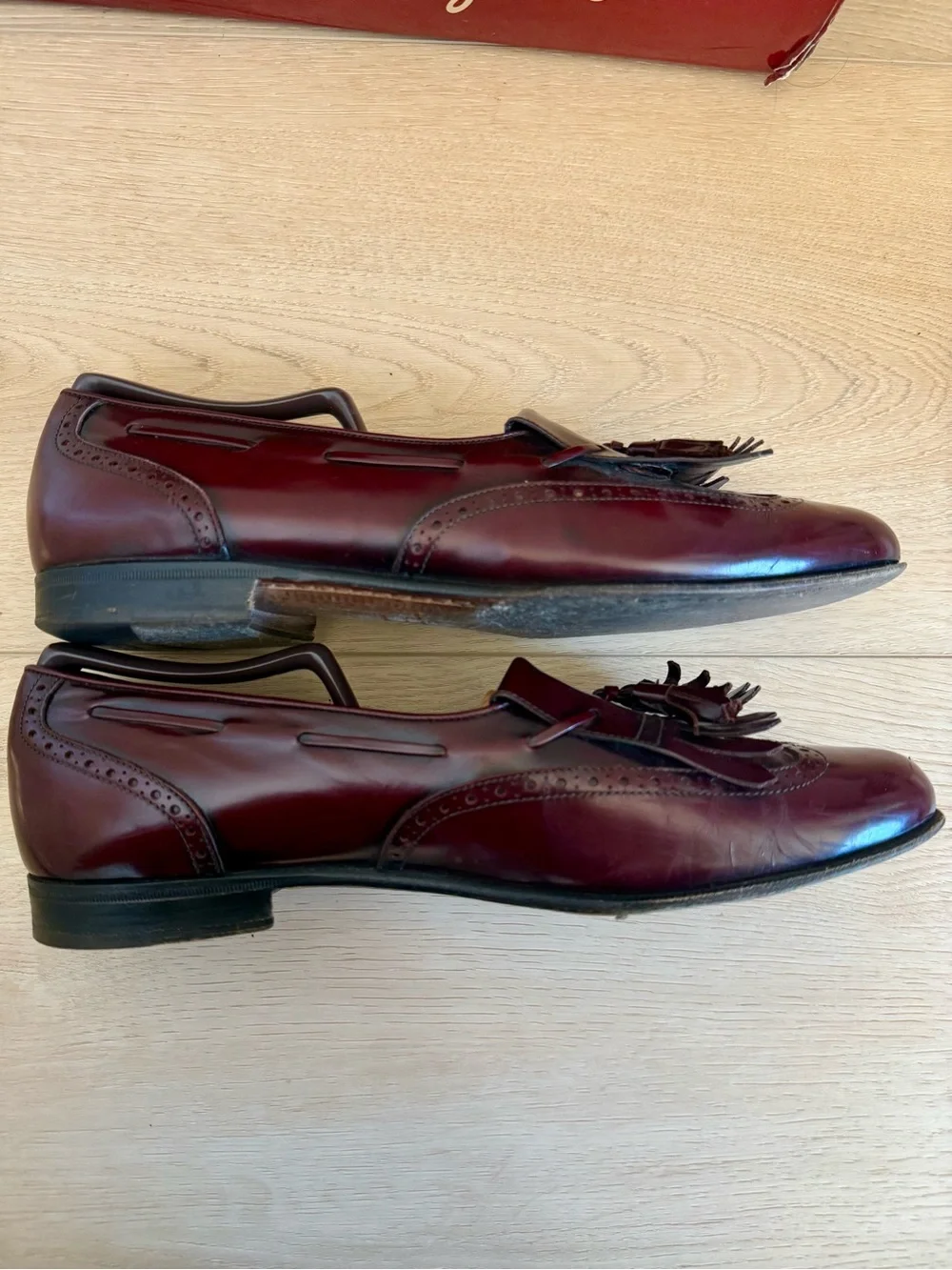 Salvatore Ferragamo Men's Dark Burgundy Tassel Loafers Lucas Bordeaux Size 8D
